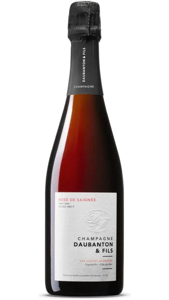 Champagne Rosé de Saignée - En Fûts Les Vignes Derrière